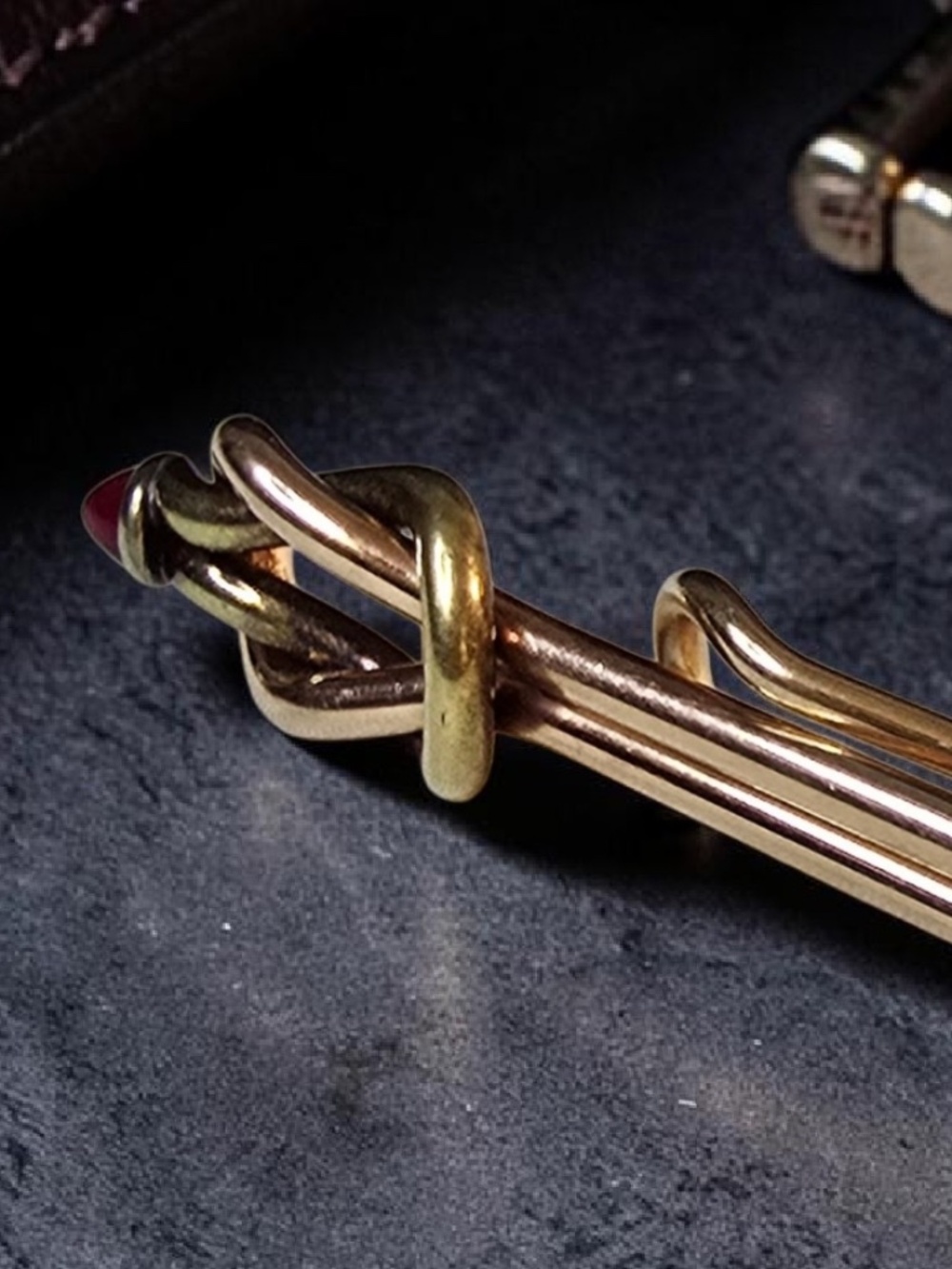 Vintage Retro Tie Clip and Tie Bar Set in Two Tone Plated Metal - Picture 6 of 14
